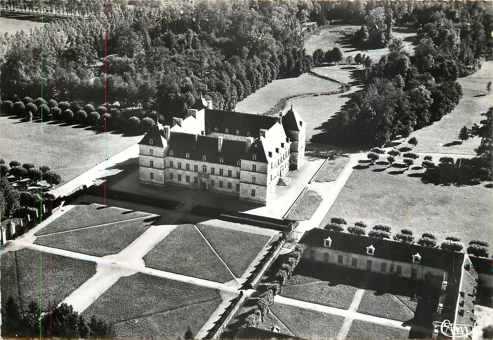 Ancy-le-Franc (Yonne) — Luftbild des Schlosses der Herren von Clermont-Tonnerre — Editions C.M. Dambier - Vorderseite