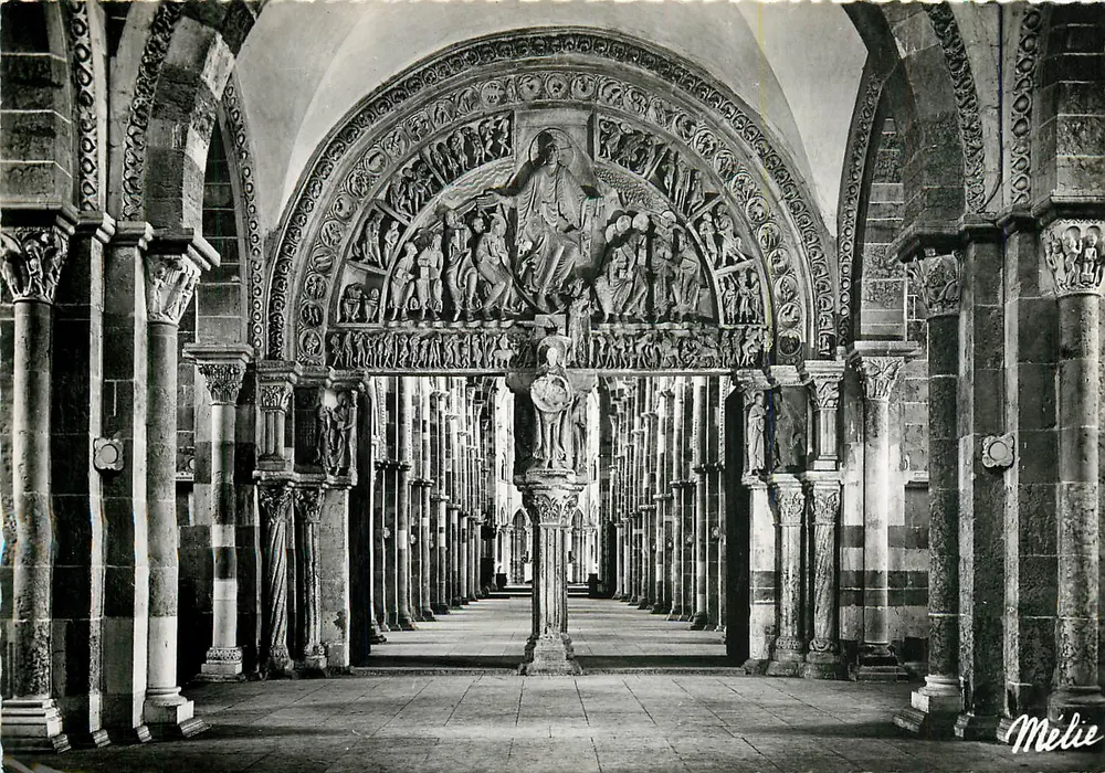 Vézelay (Yonne) — Église Abbatiale de Sainte-Madeleine — Éditions Mélie - Recto