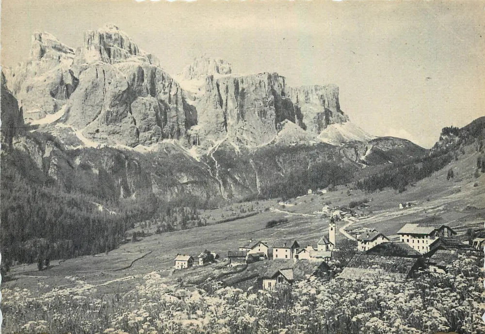 Village alpin aux pieds des Dolomites — Éditeur Giulio Marin O, Vittorio Veneto - Recto