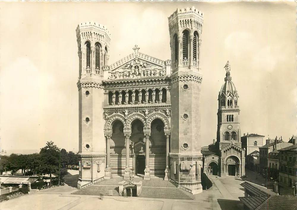 Basílica de Notre-Dame de Fourvière — Lyon — n° 27 - Anverso