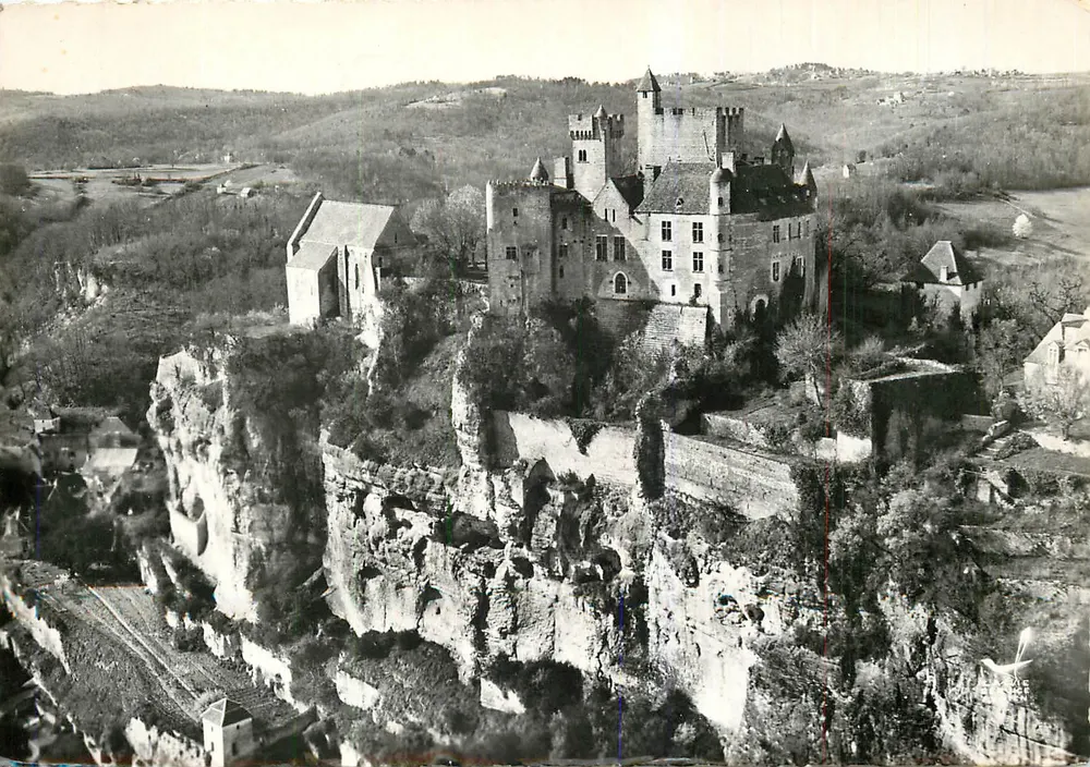Castelo de Beynac — vista aérea — Edição Lapie-St-Maur - Frente