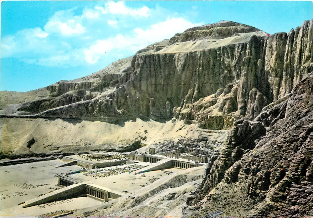 हैत्सेपसूत का मंदिर — आभूषण — एडिटर लेइटनर & लैड्रिक, एडिनबर्ग - आगे