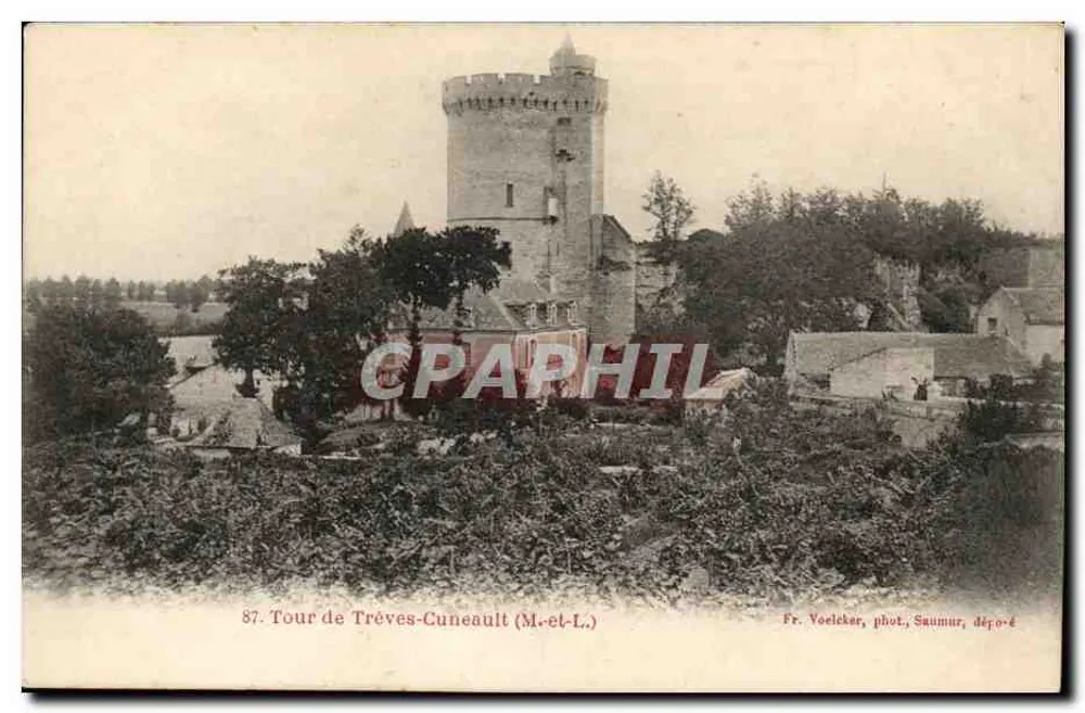 Torre de Trèves-Cuneault (M-e-L.) — vista da torre medieval — Fr. Voeleker, fot., Saumur, depósito 4 - Frente