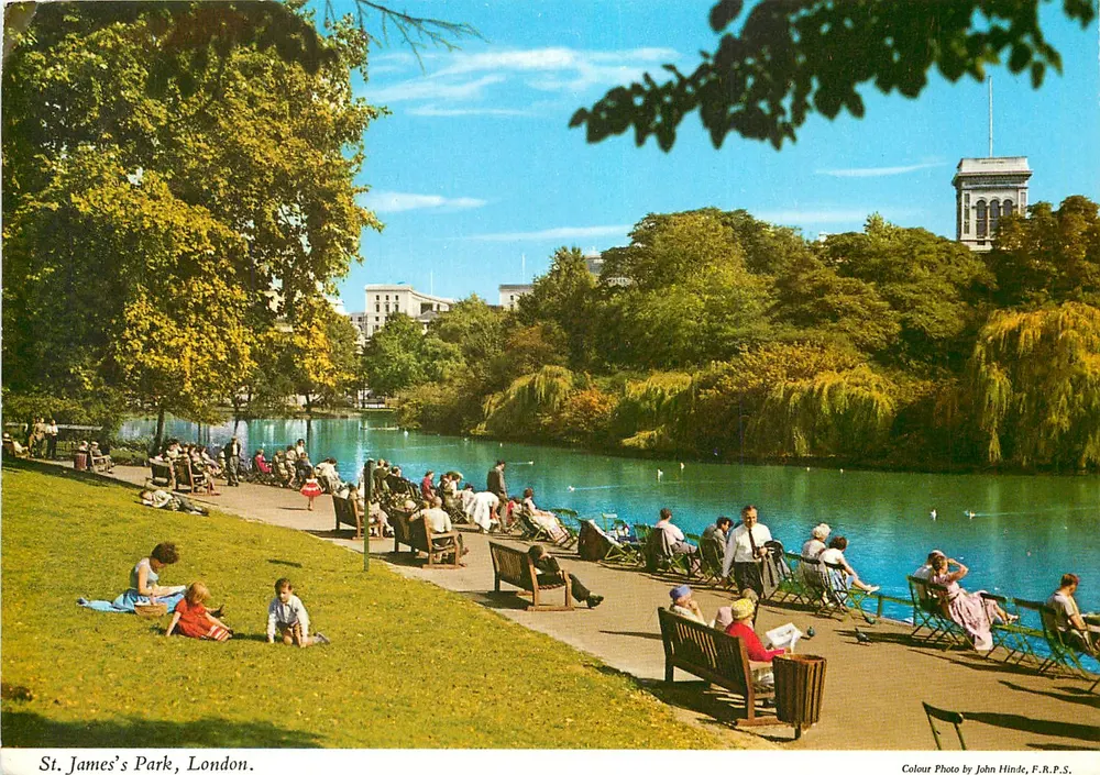 Parque de St. James's, Londres — Fotografia a cor de John Hinde, F.R.P.S. - Frente