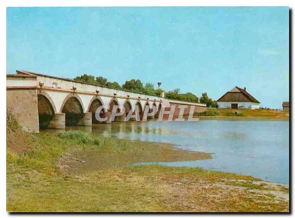 Hortobágy — Bridge with Nine Arches — Publisher: Képzőművészeti Alap Budapest - Front
