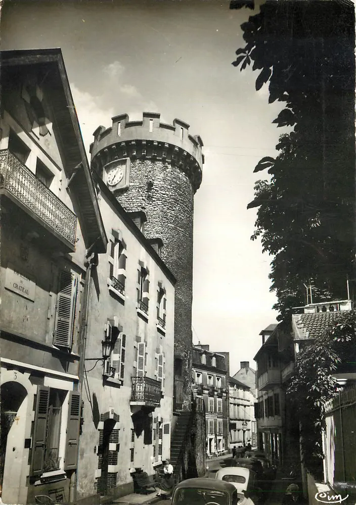 Vichy (Allier) — La Torre con su Reloj — Fotografía Auténtica - Anverso