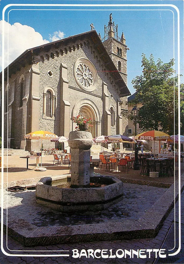 Barcelonnette — Igreja de São Pedro e fonte — Éditions PHOTOGUY - Frente