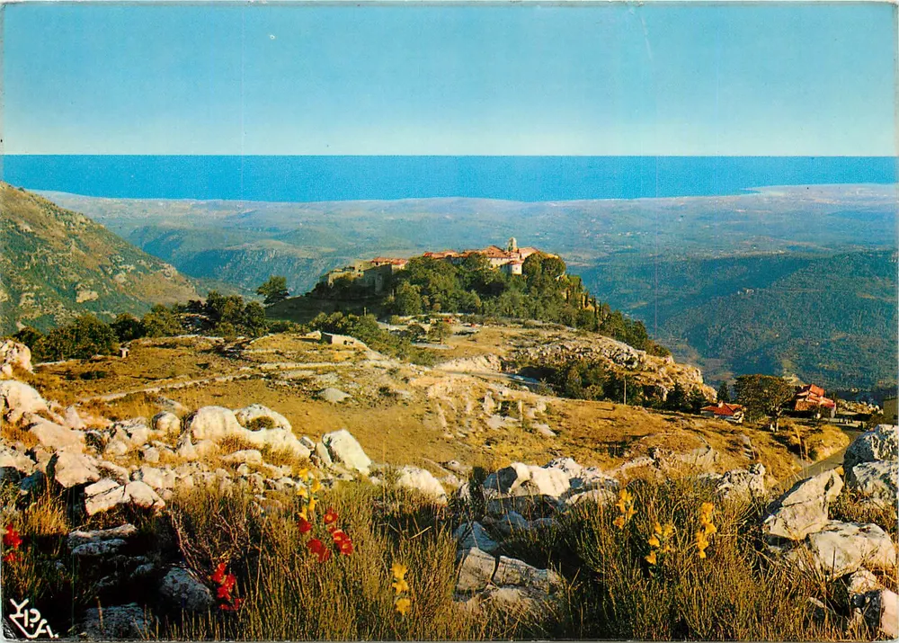 Gourdon — Aussicht auf den Cap d'Antibes — Edition Y.P.A. n°18 - Vorderseite