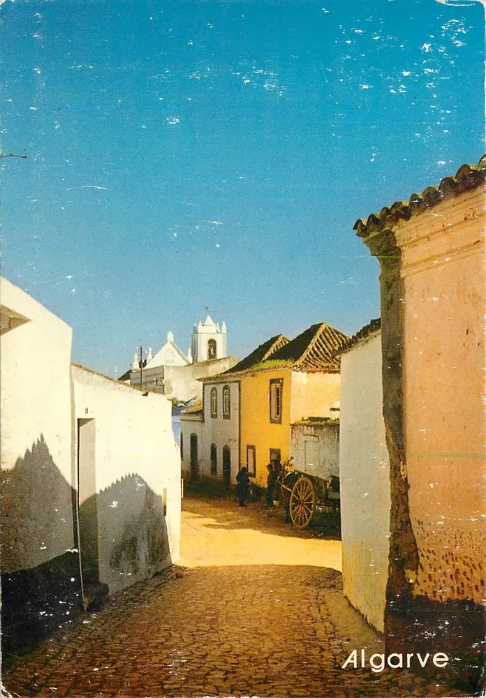 Vue d'une rue du village d'Algarve — éditeur PHOTO VISTA, n° 168 - Frente