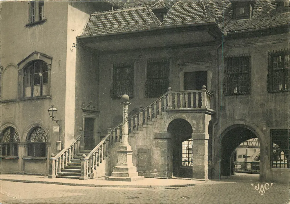 Old Colmar — view of the square with staircase and monument — edition JAC - Front