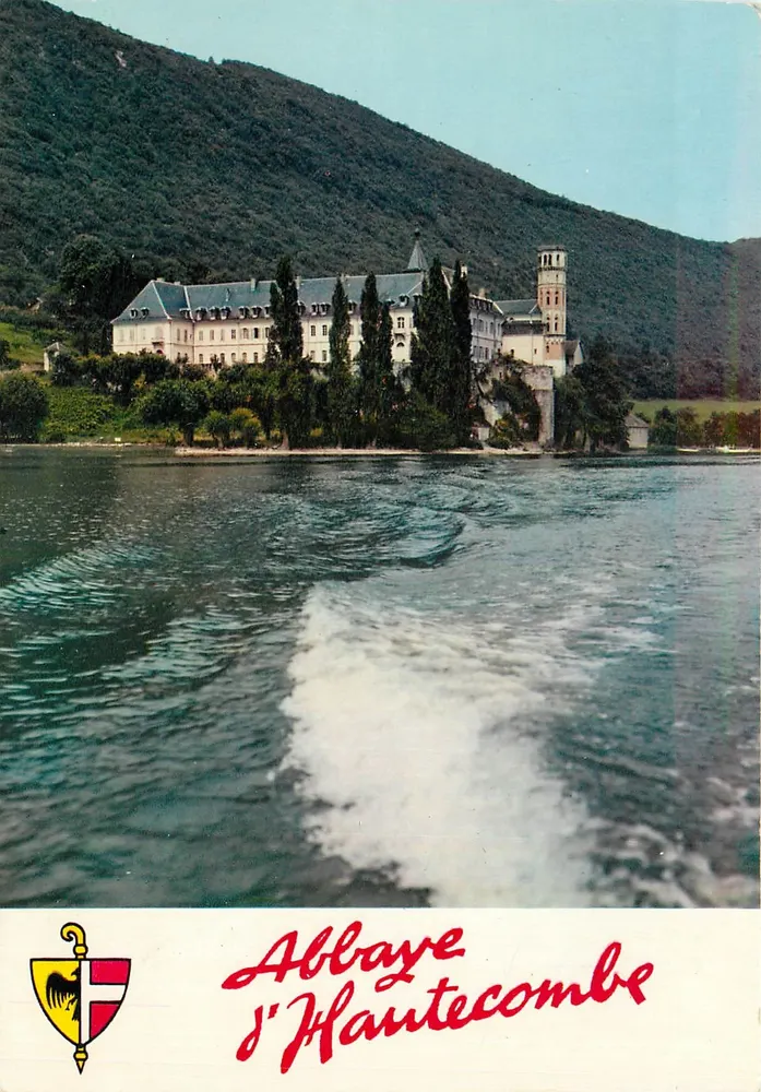 Abadia Saint-Haute-Combe — vista a partir de um lago — Lumicap - Frente