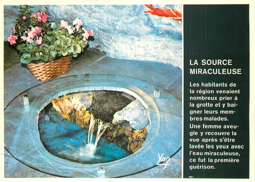 A Fonte Milagrosa — Lourdes — Éditions P. Champion - Frente