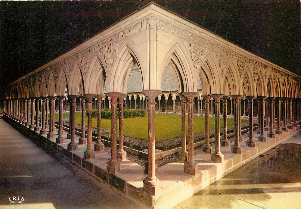 O Monte Santo Michel — Claustro — editor LUMICAP, n° 1067 - Frente