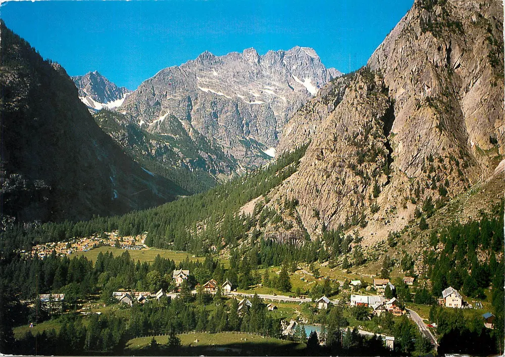 Ailefroide (1514m) - Altas Alpes — A Alpe de Clapouse (2150m) — Edições Francolon - Frente