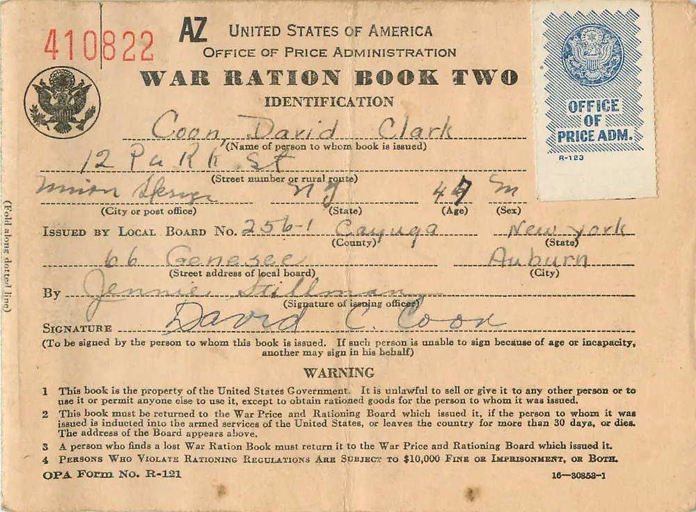 Carta de racionamento de guerra americana — Caderno n°2 — Editor: U.S. Government Printing Office, 1942 - Frente
