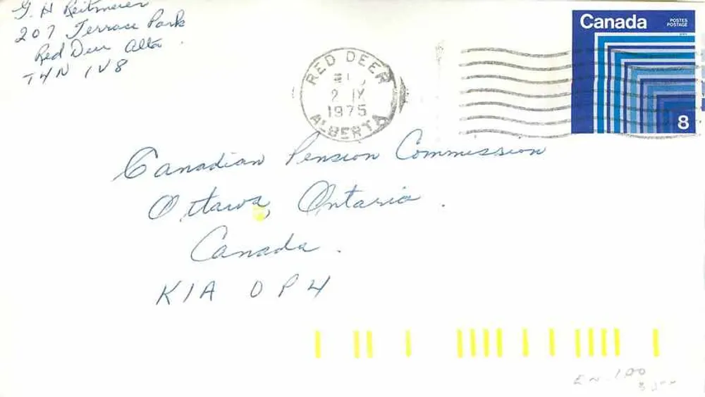 Carte postale Canada — timbre 8 cents — envoyée de Red Deer (Alberta) vers Ottawa (Ontario) en 1975 - Frente