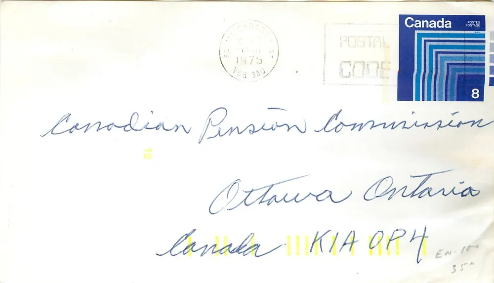 Carta postal Canadá — selo de 8 centavos de 1975 — destinada à Canadian Pension Commission em Ottawa - Frente