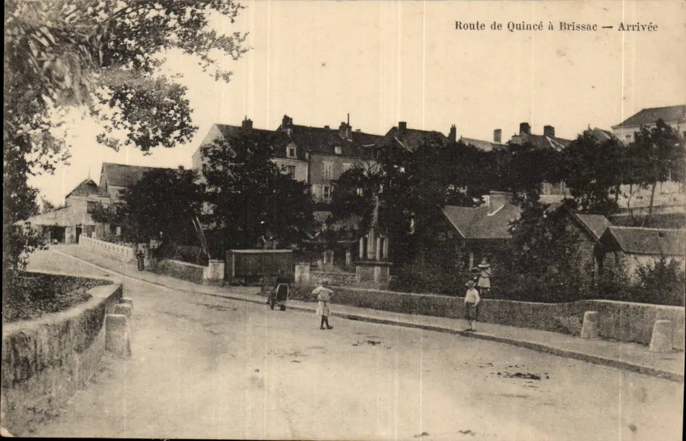 Rodovia de Quincé para Brissac — Chegada - Frente