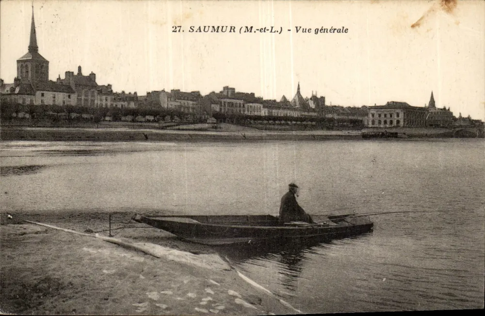 Saumur (M.-et-L.) — Vista geral — Editor: Edições G. P. H. (n° 27) - Frente