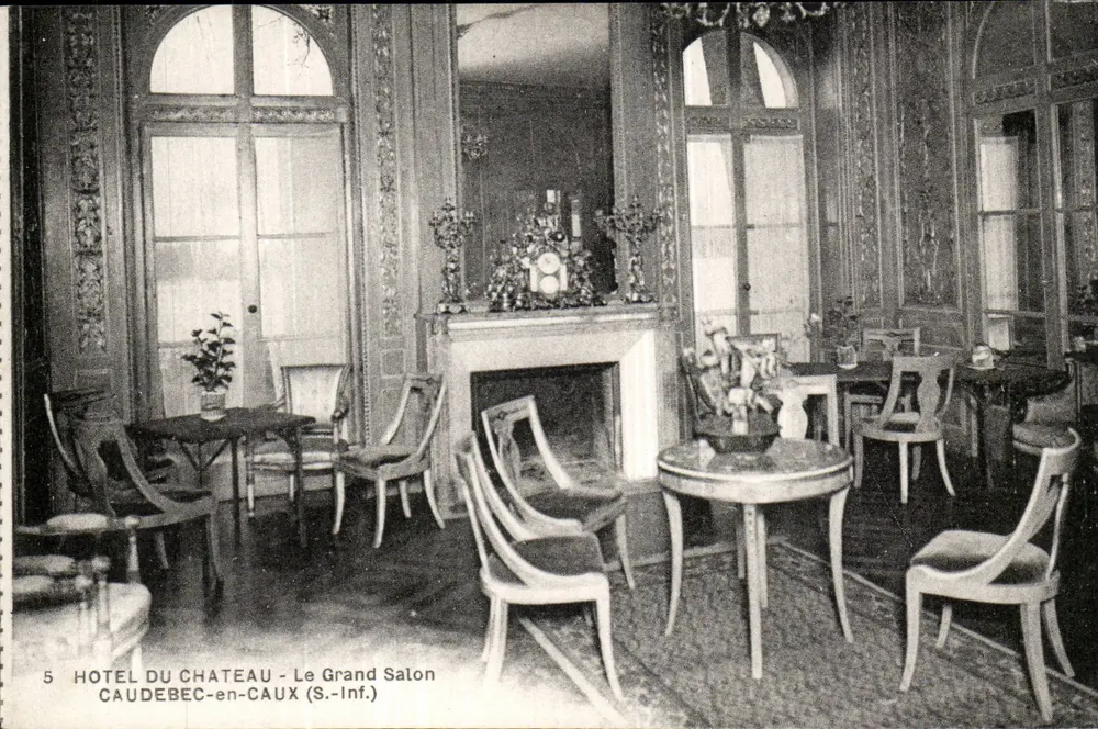 Hôtel du Château — Le Grand Salon — Caudebec-en-Caux (S.-Inf.) - Vorderseite