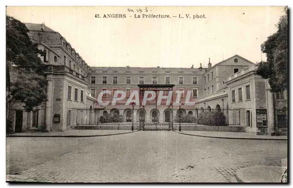 Angers — A Prefeitura — Fotografia L. V. - Frente