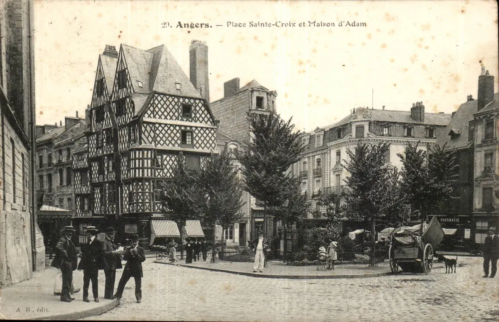 Angers — Piazza di Santa Croce e Casa d'Adam — A. B. edit. - Recto
