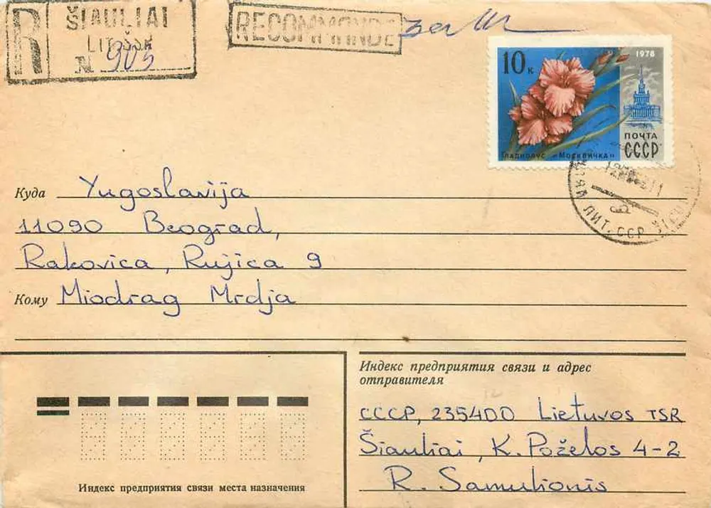 Carta postal recomendada de Šiauliai (Lietuvos TSR) — selo 10 k. « Malinius » — destinada a Belgrado (Iugoslávia) - Frente