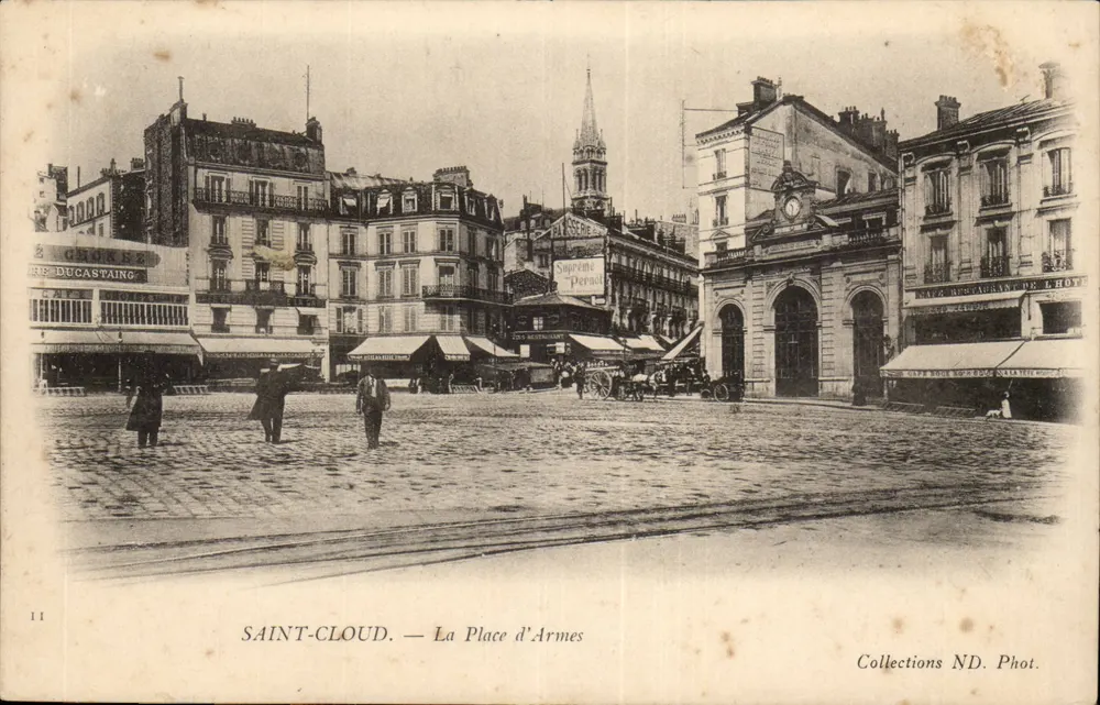 SAINT-CLLOUD — A Praça das Armas — Coleções ND. Fot. - Frente