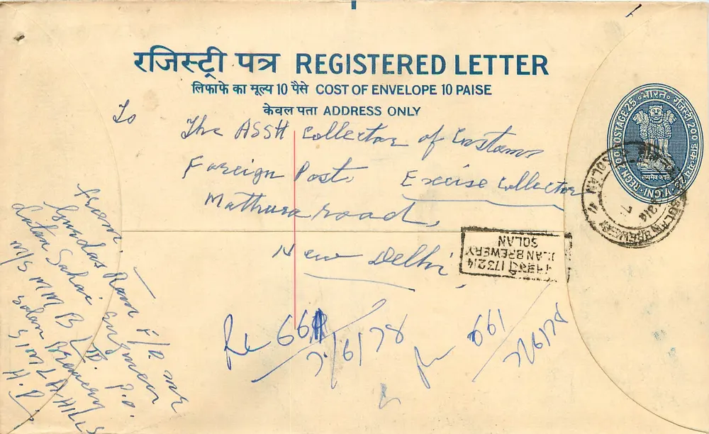 Bolso postal registrado — Solan, India — destinatario ASSTH Recaudador de Impuestos a Mathura Road, New Delhi - Anverso