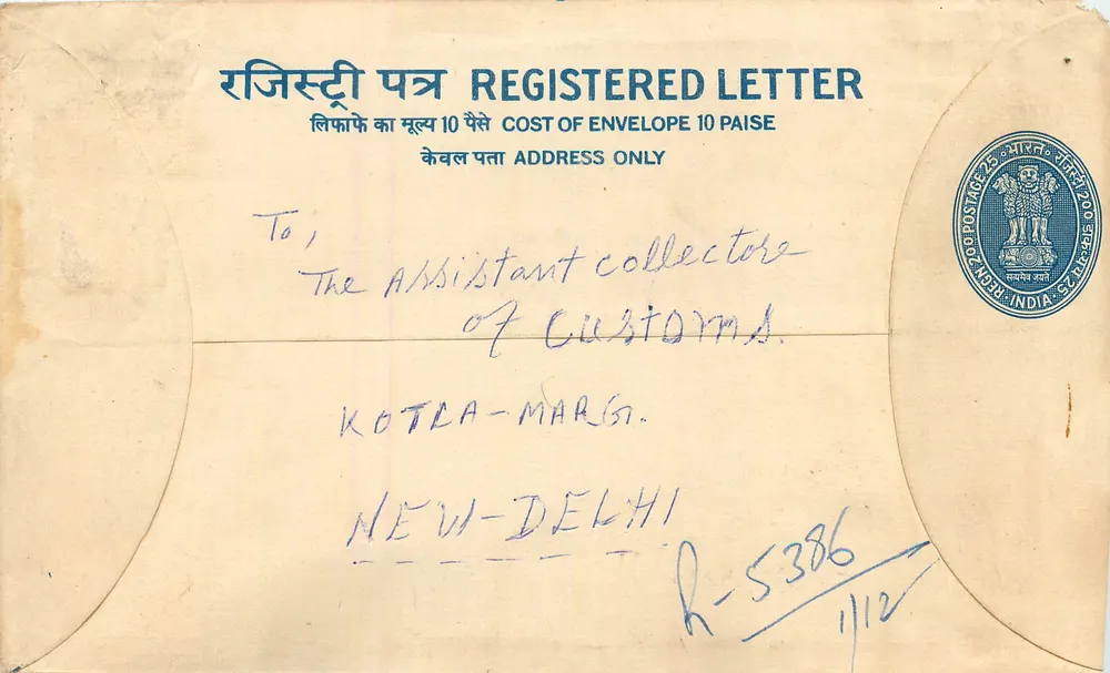 Carta registrada — Índia — 10 paise — destinada ao Assistente coletor de alfândega em Kotla-Marga, Nova Deli - Frente