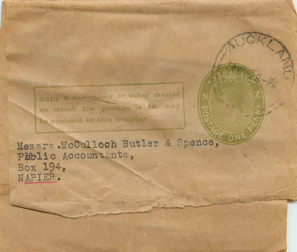 Napier — Briefumschlag mit Briefmarken und Stempel von Auckland — Seriennummer nicht sichtbar - Vorderseite