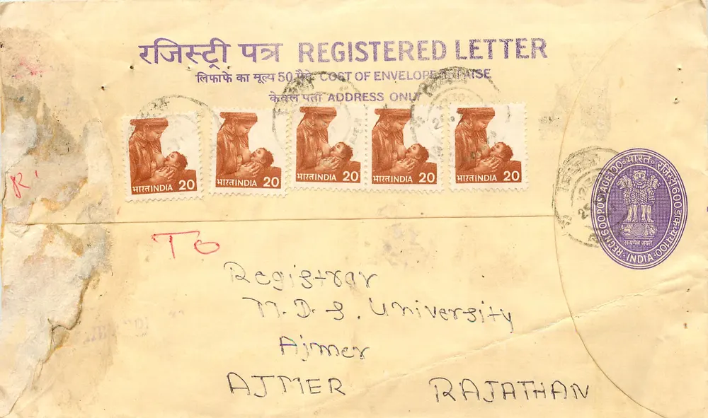 Carta postal registrada — Índia — 1960 — 5 selos de 20 p. — destinada à Universidade M.D.S. em Ajmer - Frente