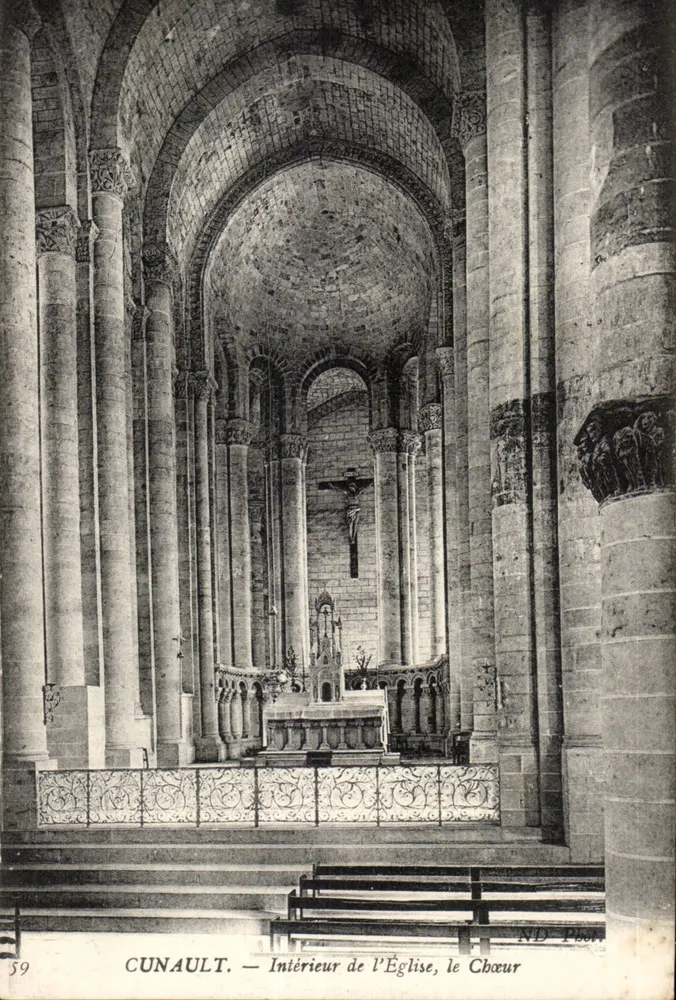 Cunault — Interior da Igreja, o Coro — ND Pber - Frente