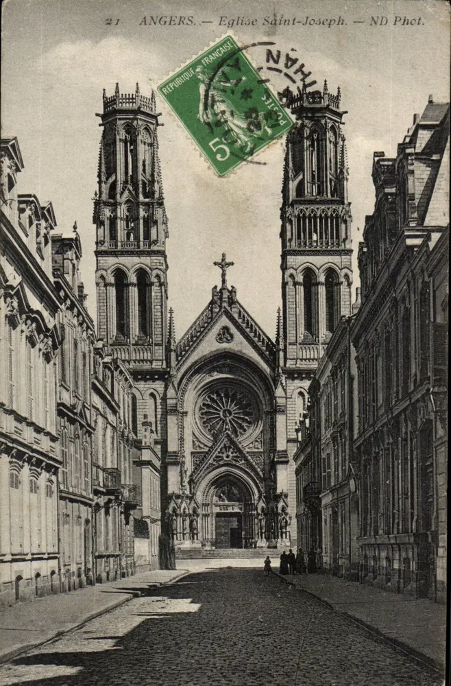 Angers — Igreja de São José — ND Phot. - Frente