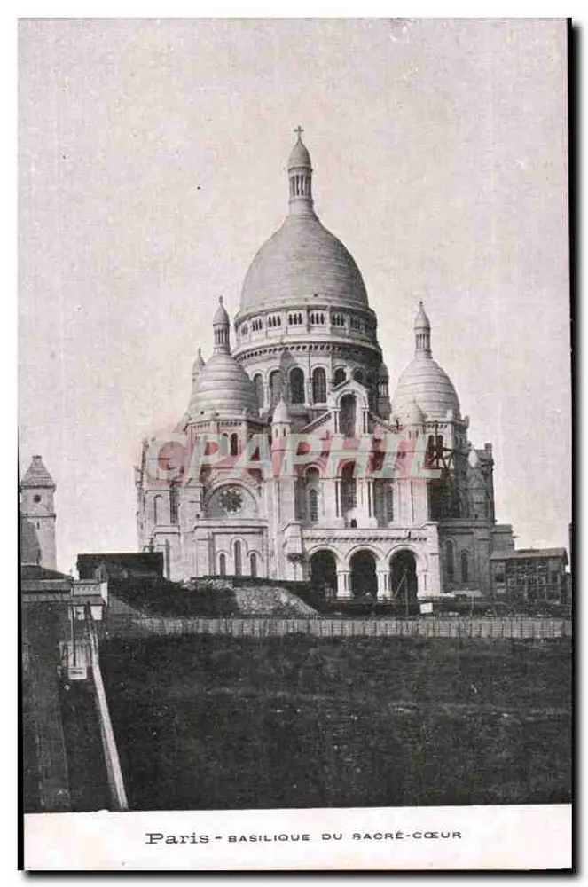 Parijs - Basiliek van het Heilig Hart — uitzicht op de gevel - Voorkant