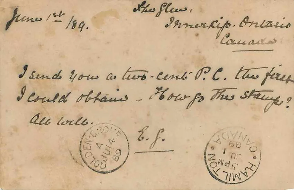 Tarjeta postal Canadá — Unión Postal Universal — 2 centavos — destinada a Miss Saunders en Golden Grove, Carmarthenshire, Inglaterra - Reverso