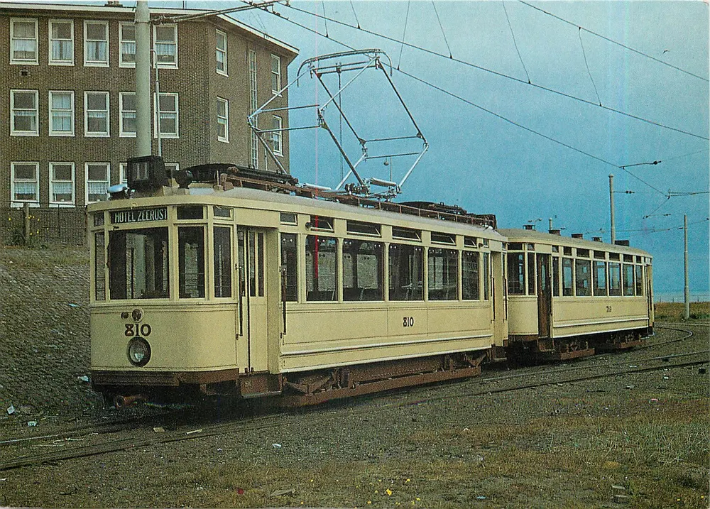 Tramway van Zeerust — Motorwagen 810 en trekkertje 769 — HTM - Voorkant