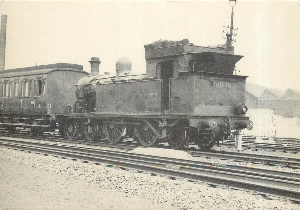 स्टीम लोकोमोटिव प्रकार 16 एटलांटिक (4-4-2) — SNCB, हेने-सेंट-पियर लगभग 1959 — एडिशन a.s.b.l. - आगे
