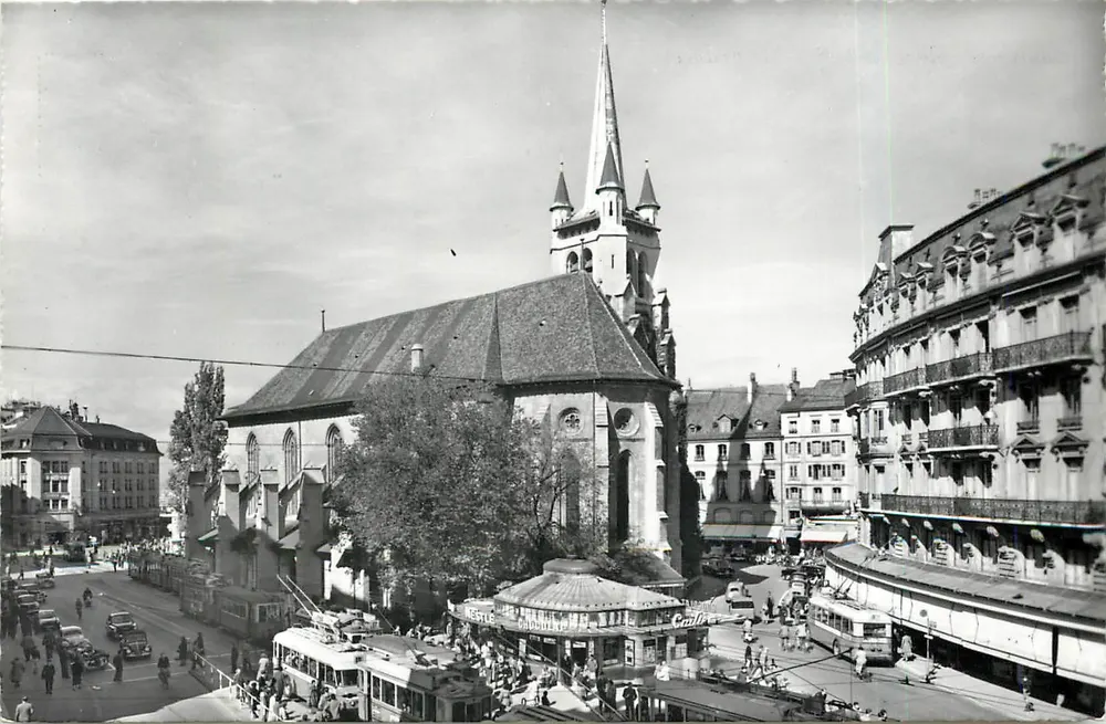 Lausanne, place et église Saint-François — Librairie Manjuerat (Photo Chiffelle) — EG 294 - Recto