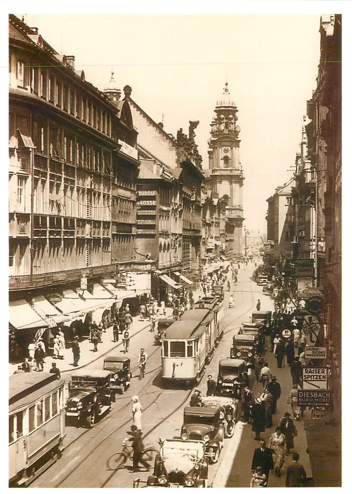 Théâtinerstraße em Munique — vista com as torres da Igreja de São Cajetano — editor Sebastian Winkler, n° W 255 - Frente