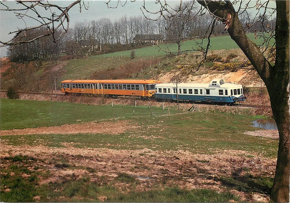Train spécial Basse-Normandie — Autorail X-93953 et élément X-4790 — Éditions du Cabri - Recto