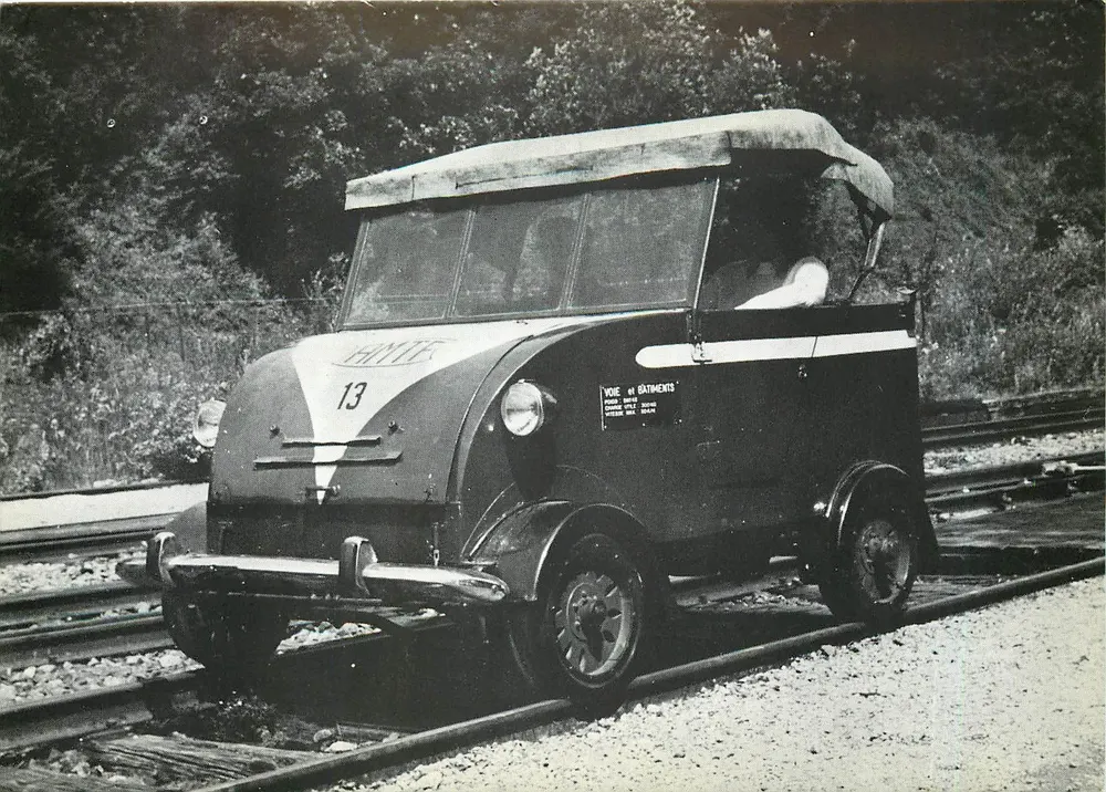 Treno 1900 — Rodange - Fond-de-Gras - Pétange — Draisine del Service Voie et Bâtiments ex-CFL - Recto