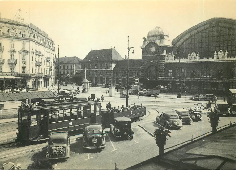 Centralbahnplatz Basel — z tramwajem Be 2/2 140 i Badwännli — wydawca Tramli-Impress, Basel - Awers