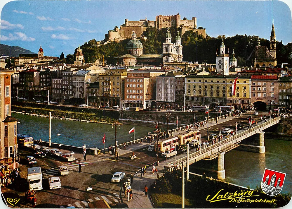 Salzburg — Altstadt mit Hohensalzburg — Staatsbrücke mit Salzach — Künstlerverlag Brigitte DAVID-GFÜLLENER, A-5013 Salzburg, Postfach 35, Nr. 58 - Vorderseite