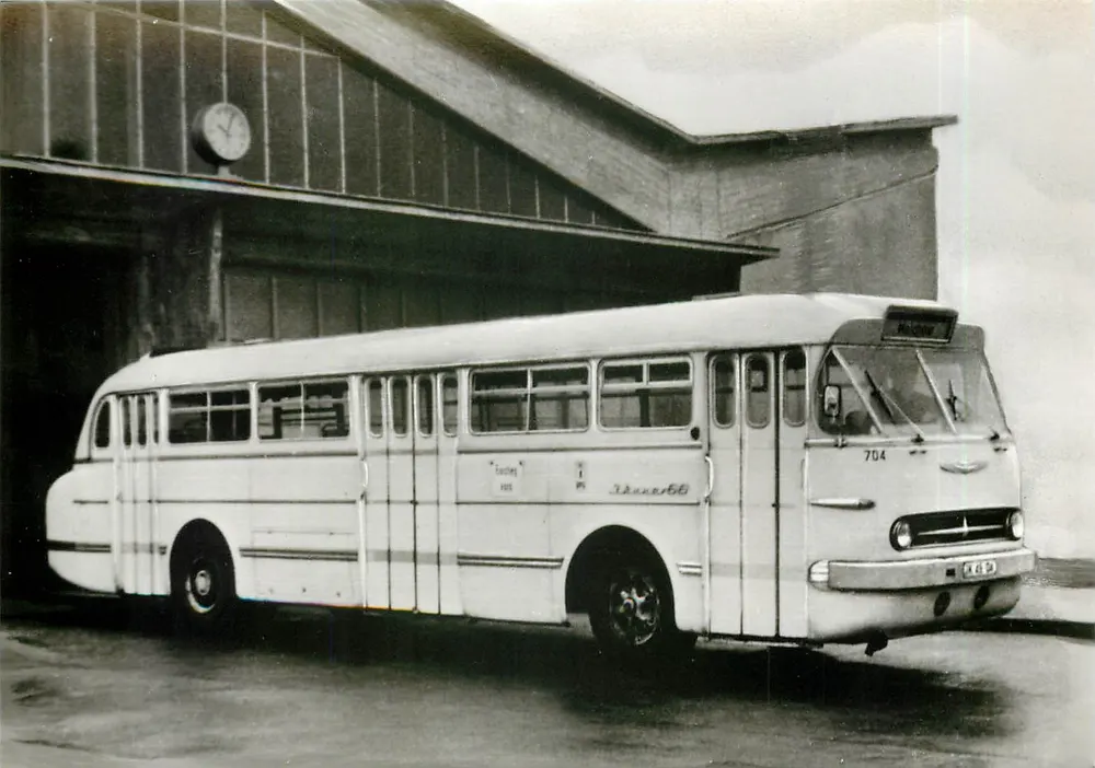 Autobus Ikarus 66 — Berliner Omnibusse (1846–1987) — Verlag für Ansichtskarten und Kalender - Frente