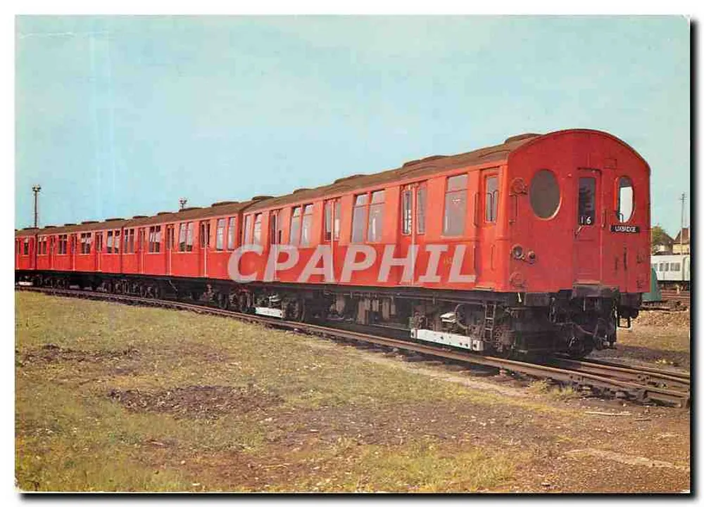 डिस्ट्रिक्ट लाइन के ट्रेन — 1920 स्टॉक (एफ स्टॉक) — लंदन ट्रांसपोर्ट - आगे