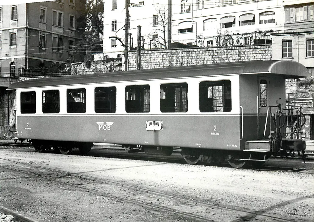 Tramway in Montreux — B 204 in Montreux in 1976 — Photo J-L. Rochaix - Front