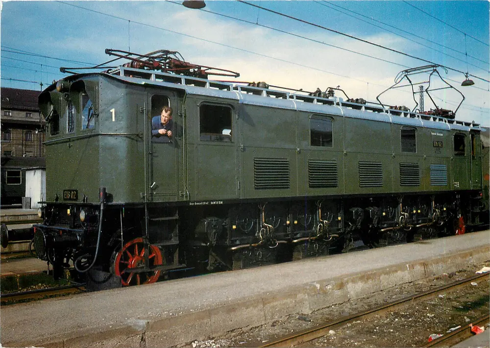 Elektrische Lokomotive E 16 02 — DB, München, 1966 — der bahnladen, n° 10355/83 - Vorderseite