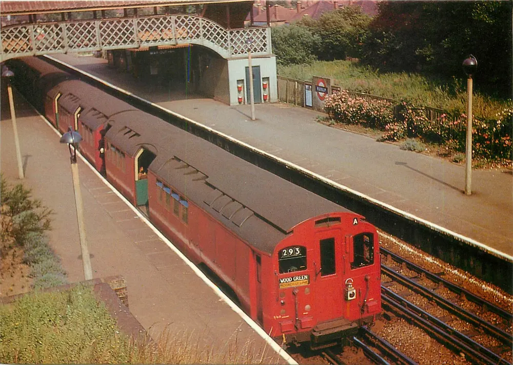 Ruislip — Station und Zug der Piccadilly-Linie — London Transport Museum, Nr. LTM 201 - Vorderseite