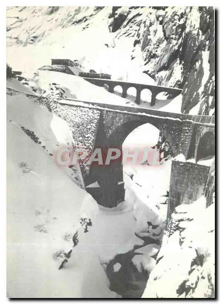 SchB-Zug auf dem Bruckwaldbodenviadukt — Bruckwaldboden Viaduct — Souvenirs Zgraggen - Recto